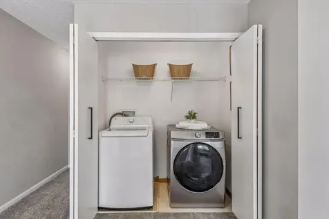330 Leeward Trail Woodbury MN 55129