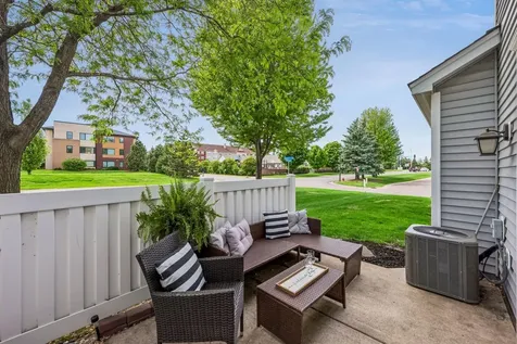330 Leeward Trail Woodbury MN 55129