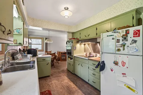 3104 Mildred Drive Roseville MN 55113