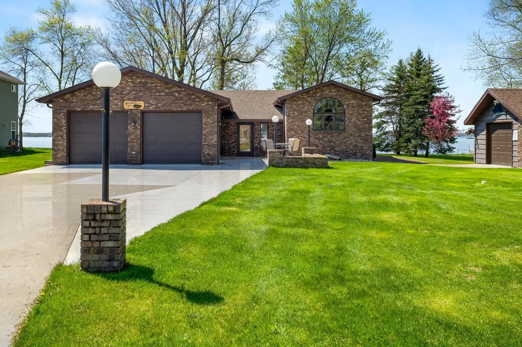 45212 N Little Pine Road Perham MN 56573