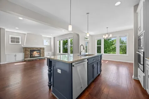 7652 Addisen Path Inver Grove Heights MN 55077