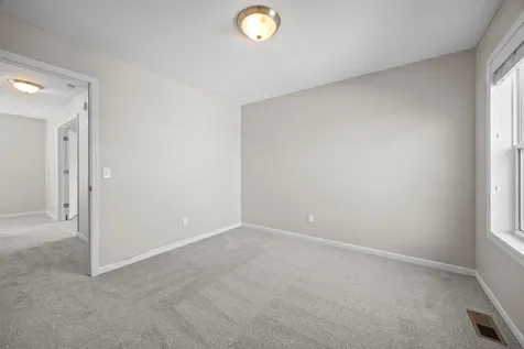 7652 Addisen Path Inver Grove Heights MN 55077