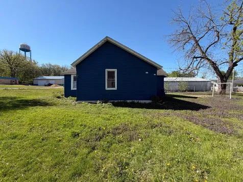 321 Rice Street S Kasota MN 56050