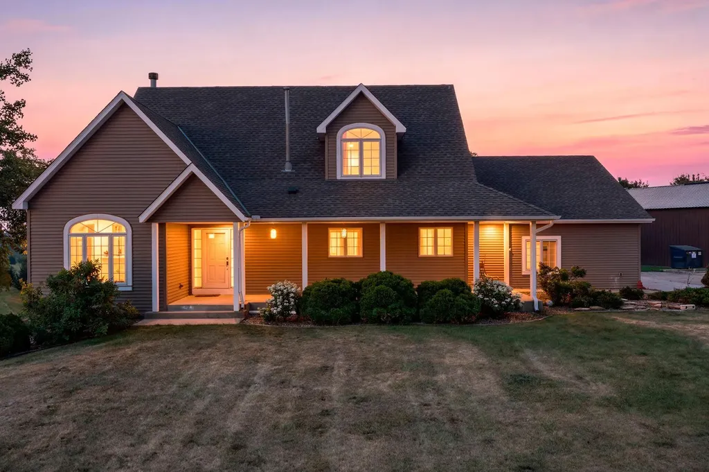 8785 E 275th Street Elko New Market MN 55020