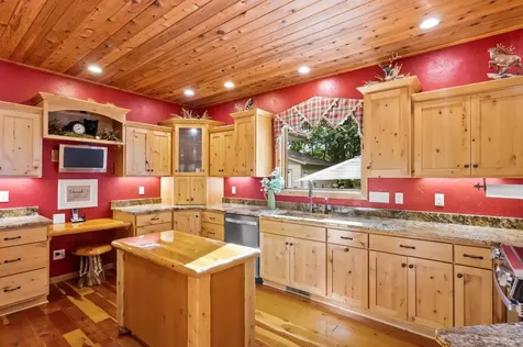 8612 S Union Lake Drive SE Alexandria MN 56308