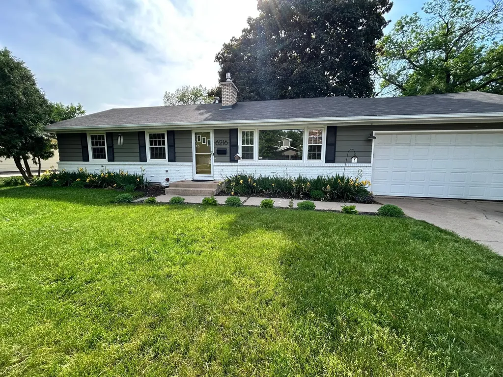 6216 Chowen Avenue S Edina MN 55410