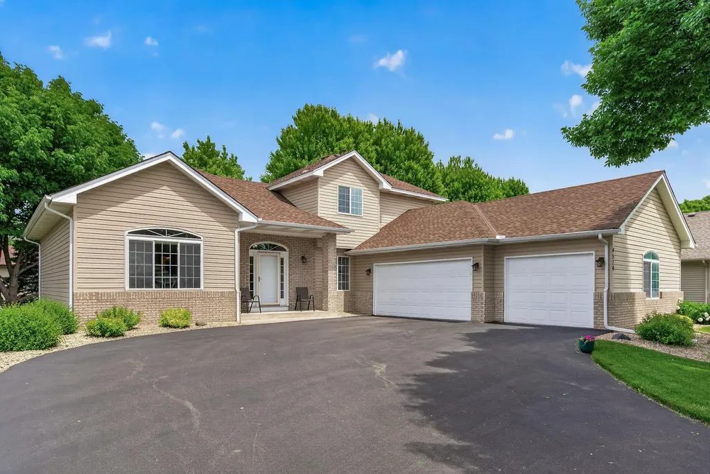 4514 Impatiens Avenue N Brooklyn Park MN 55443
