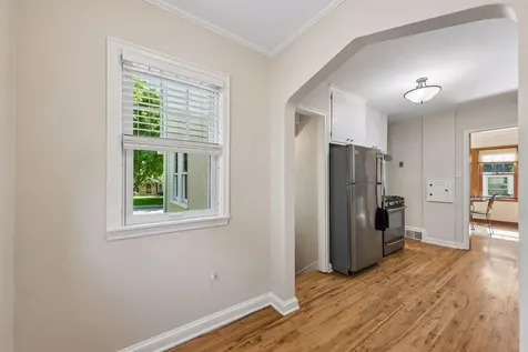 1731 Hillcrest Avenue Saint Paul MN 55116