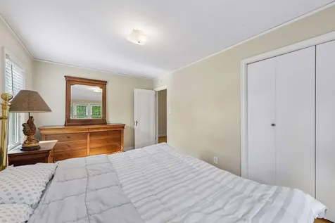 1731 Hillcrest Avenue Saint Paul MN 55116