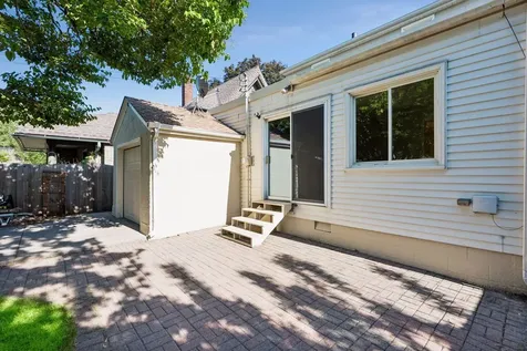 1731 Hillcrest Avenue Saint Paul MN 55116