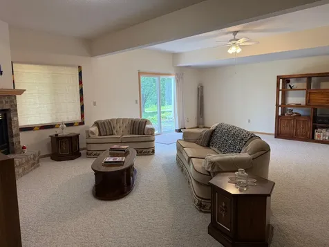 4162 N Black Oaks Ln N Plymouth MN 55446