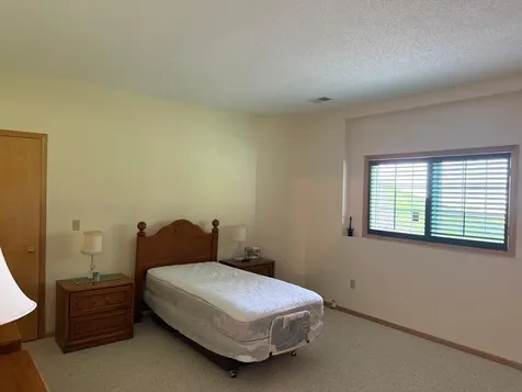 4162 N Black Oaks Ln N Plymouth MN 55446