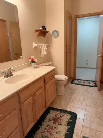 4162 N Black Oaks Ln N Plymouth MN 55446
