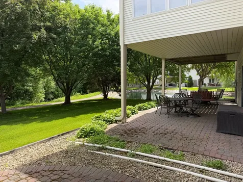 4162 N Black Oaks Ln N Plymouth MN 55446