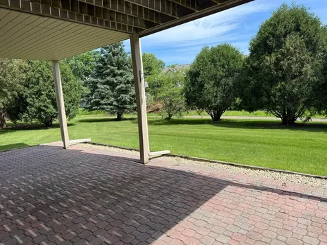 4162 N Black Oaks Ln N Plymouth MN 55446
