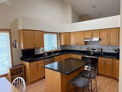 4162 N Black Oaks Ln N Plymouth MN 55446