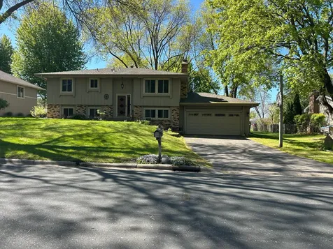8548 Irwin Road Bloomington MN 55437