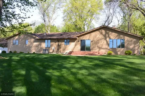 120 Edgewood Drive Glencoe MN 55336