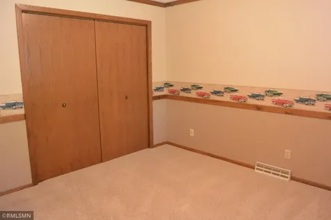 120 Edgewood Drive Glencoe MN 55336
