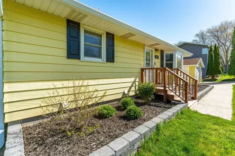 326 W Gustavus Avenue Fergus Falls MN 56537