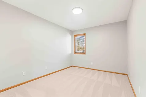 3102 26th Avenue S Fargo ND 58103