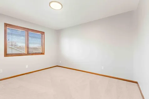 3102 26th Avenue S Fargo ND 58103