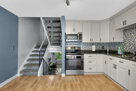 1741 Meadowlark Road Eagan MN 55122