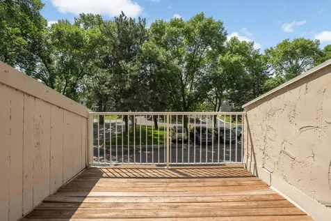 1741 Meadowlark Road Eagan MN 55122