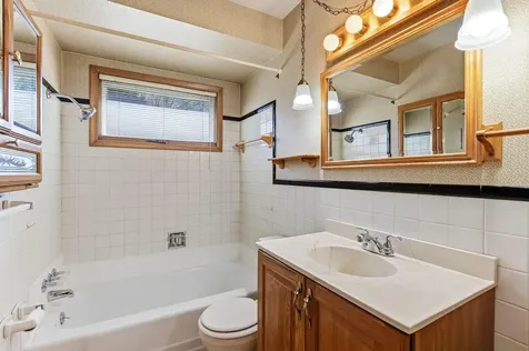 10232 5th Avenue S Bloomington MN 55420
