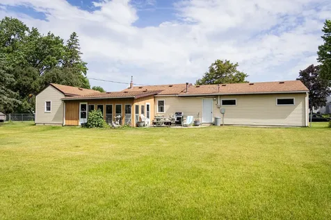 2710 Melody Street SE Rochester MN 55904