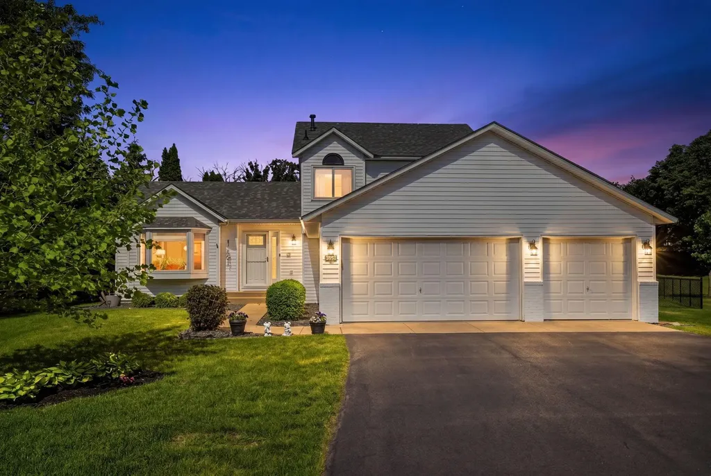 14281 Crofton Court Rosemount MN 55068