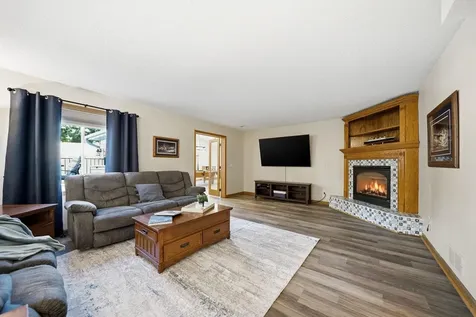 14281 Crofton Court Rosemount MN 55068