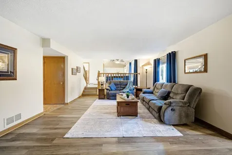 14281 Crofton Court Rosemount MN 55068