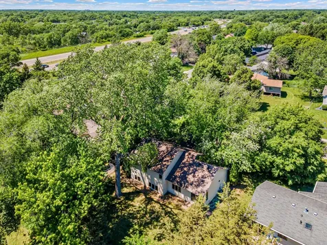 417 75th Avenue N Brooklyn Park MN 55444