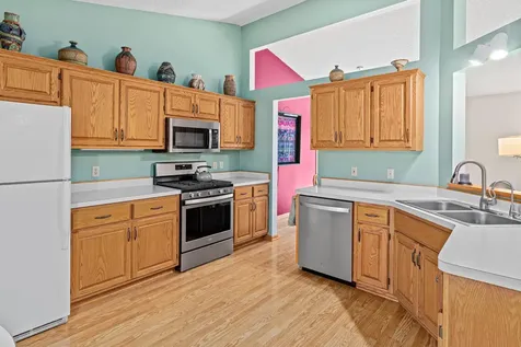 417 75th Avenue N Brooklyn Park MN 55444
