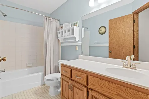 417 75th Avenue N Brooklyn Park MN 55444