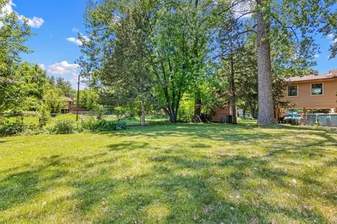 417 75th Avenue N Brooklyn Park MN 55444