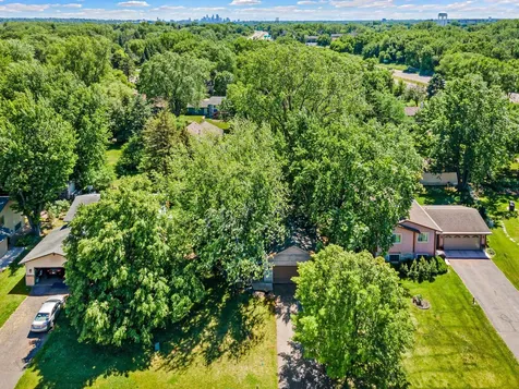 417 75th Avenue N Brooklyn Park MN 55444