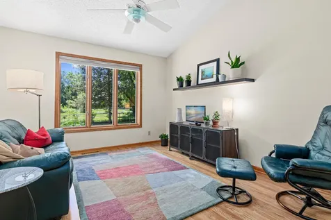417 75th Avenue N Brooklyn Park MN 55444