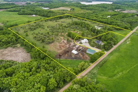 9586 170th Street W Kilkenny MN 56052