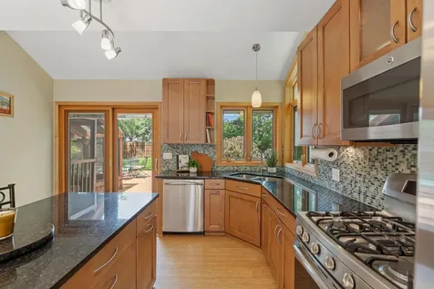 15034 Chestnut Drive Burnsville MN 55306