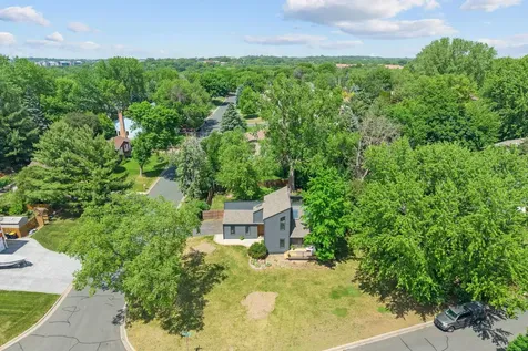 15034 Chestnut Drive Burnsville MN 55306
