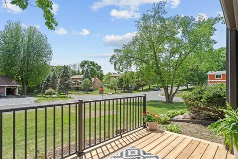 15034 Chestnut Drive Burnsville MN 55306