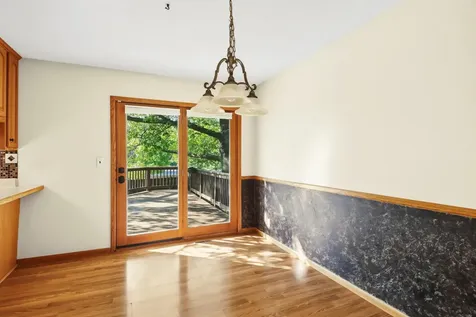 311 Eagle Ridge Circle Burnsville MN 55337
