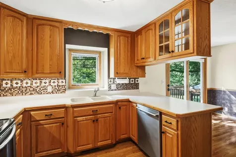 311 Eagle Ridge Circle Burnsville MN 55337