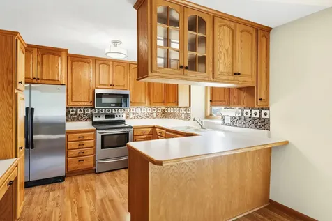 311 Eagle Ridge Circle Burnsville MN 55337