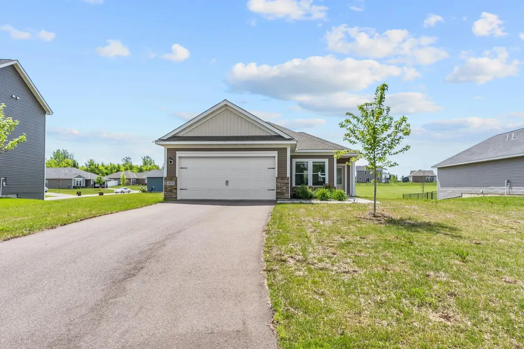 413 Tanner Drive Waverly MN 55390