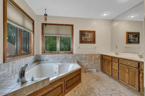 4457 Farmdale Circle Saint Augusta MN 56301