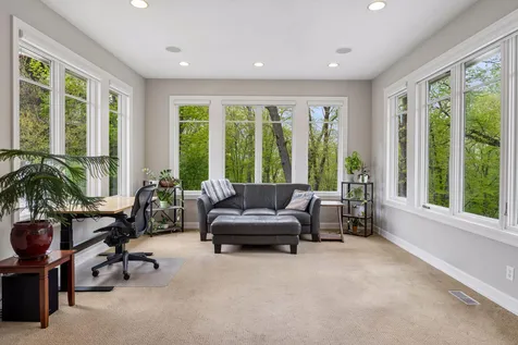 2063 Austrian Pine Lane Minnetonka MN 55305
