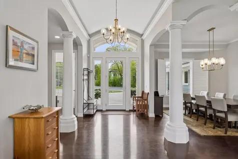 2063 Austrian Pine Lane Minnetonka MN 55305